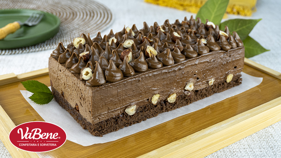 Torta Retangular Chocolate com Avelã